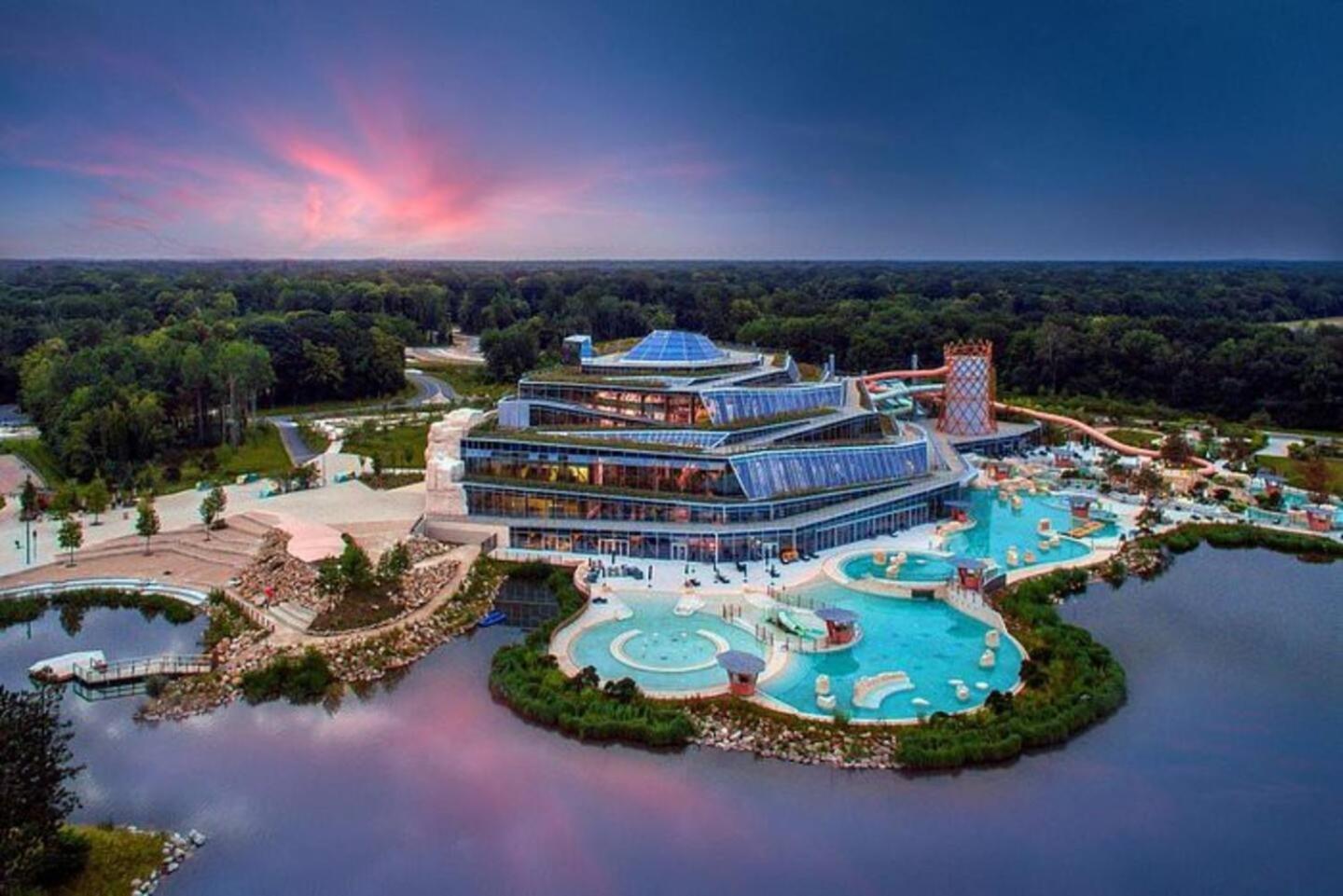 Luminary Night Suite Монтеврен Екстер'єр фото